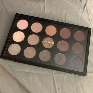 MAC cool eyeshadow palette